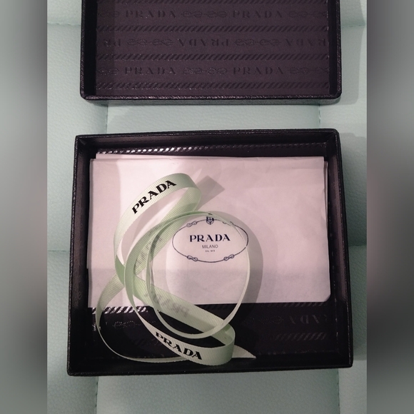PRADA Box, Tissue & Ribbon Bundle - Picture 3 of 6